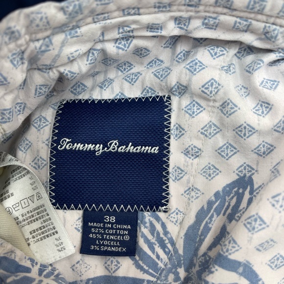 TOMMY BAHAMA Chino Khaki Shorts - Picture 3 of 5